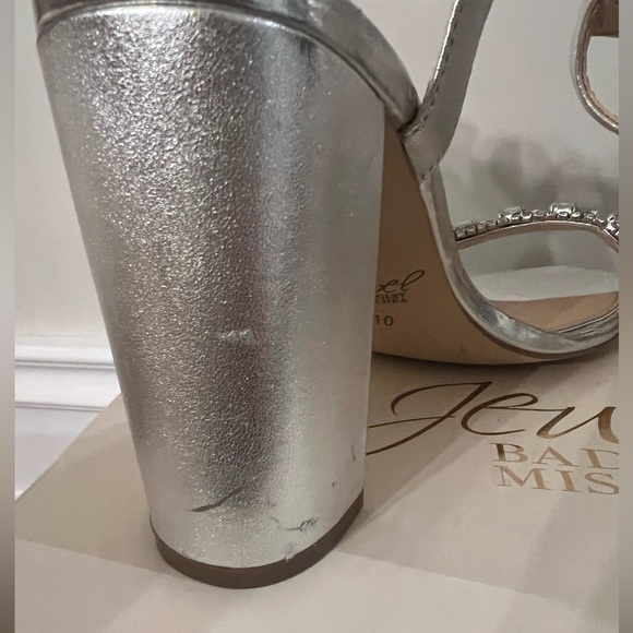 Jewel Badgley Mischka || “Hendricks” Block Heel Sandal Size 10 - Picture 8 of 11